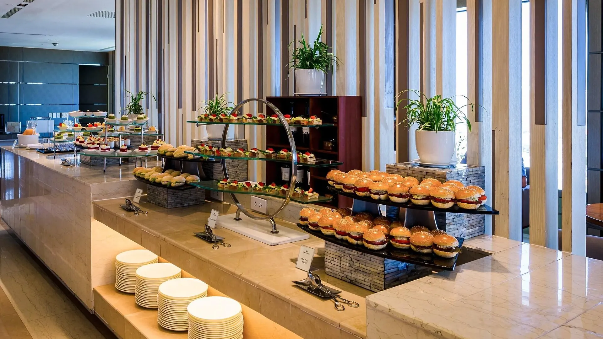 Hotel Nikko Saigon Ho Chi Minh City 5*,