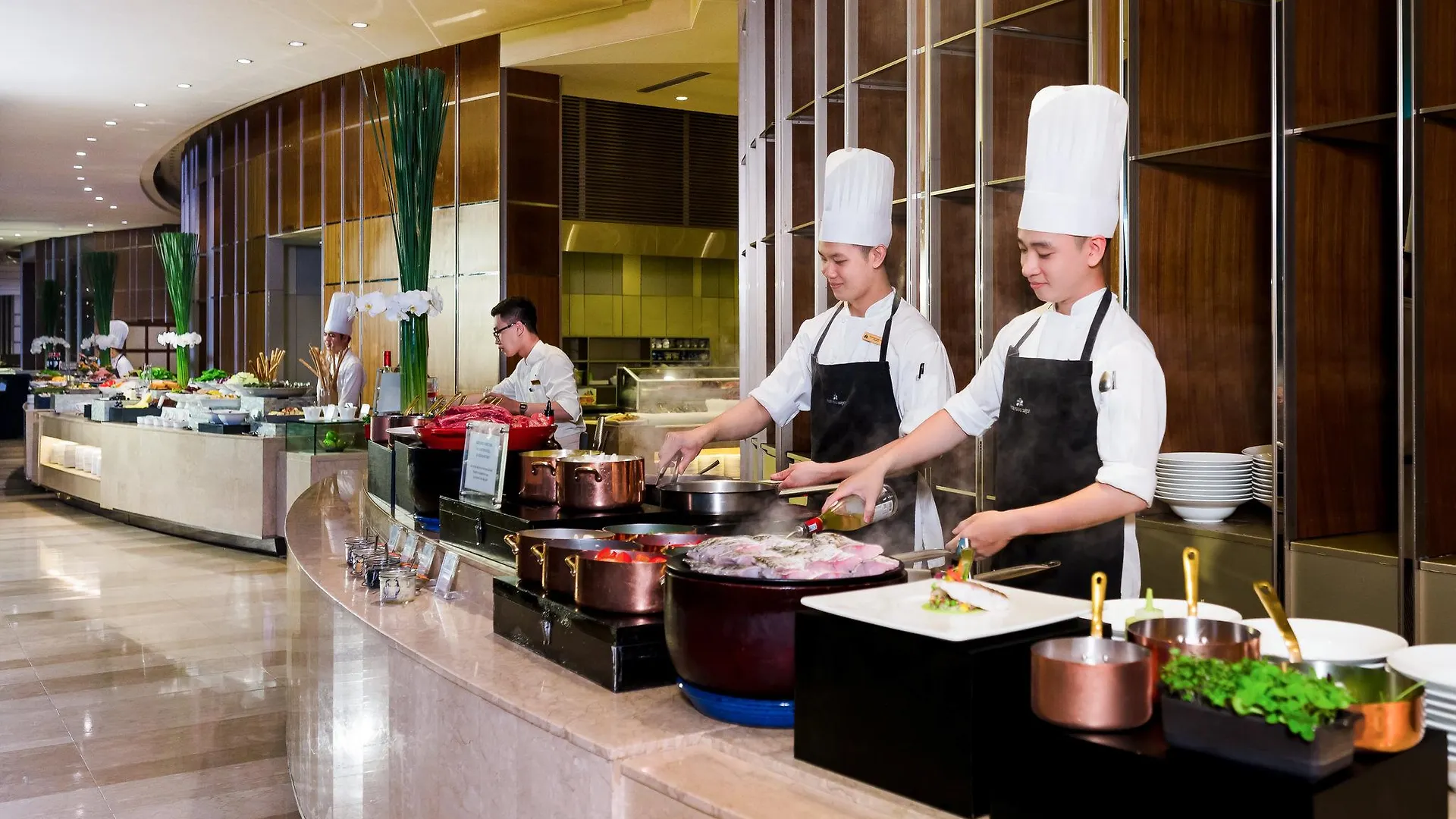 Hotel Nikko Saigon Ho Chi Minh City 5*,